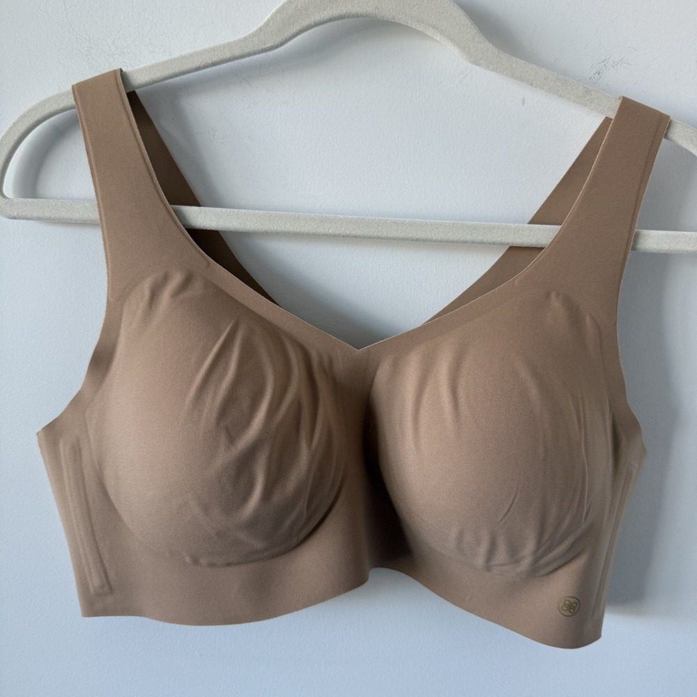 Honeylove Large Bra Tan Beige V Neck Wireless Pullover Wide Strap Removable Pads